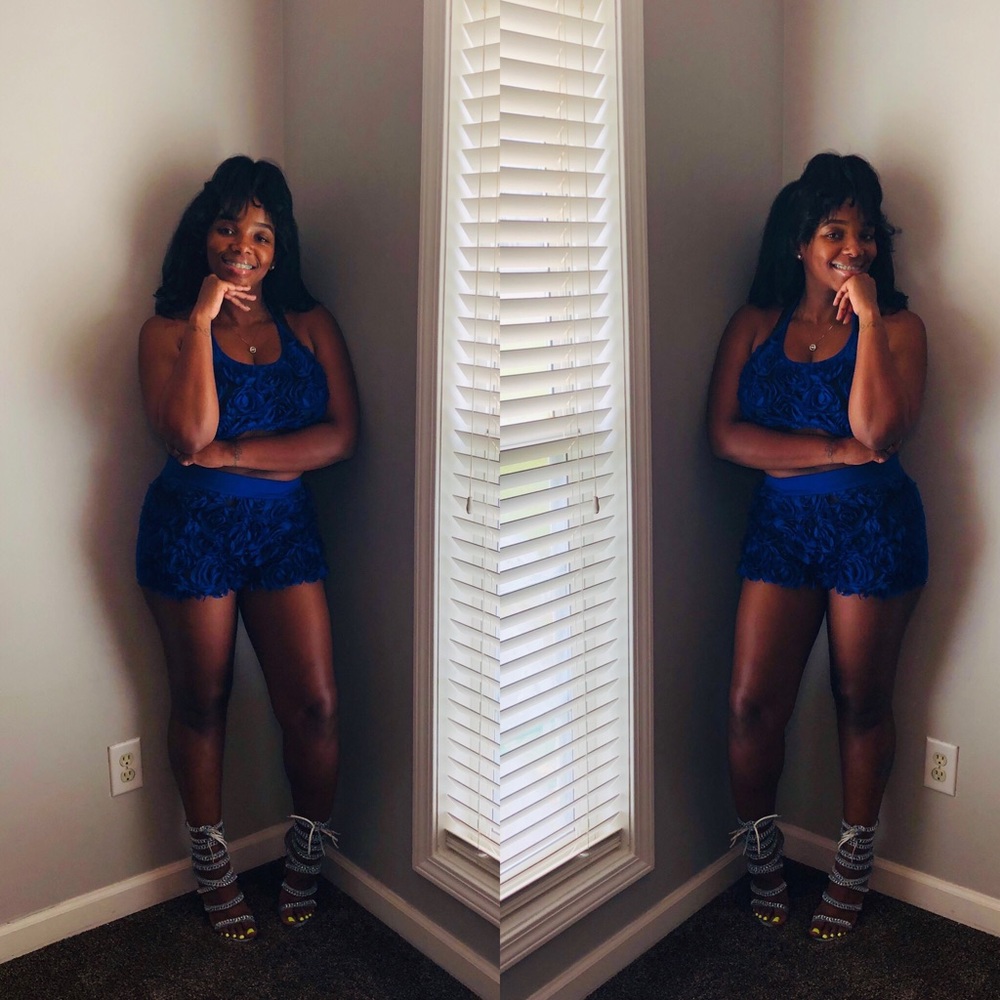 Blue Roses Set - Picture 1 of 1